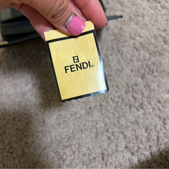 FENDI - Wallet - Picture 10 of 14